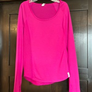 Under Armour Heat Gear Semi-Fitted Women’s Size S Long Sleeve